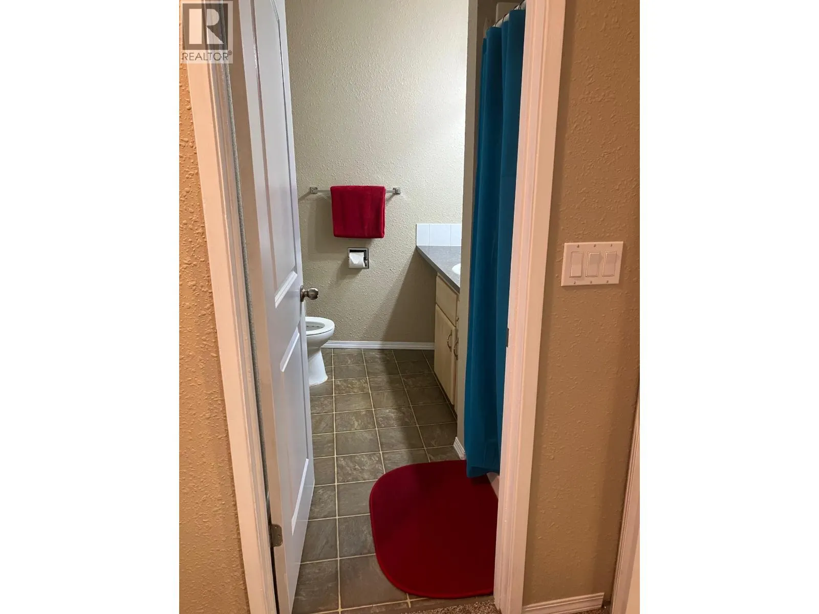 555 DALGLEISH Drive Unit# 401