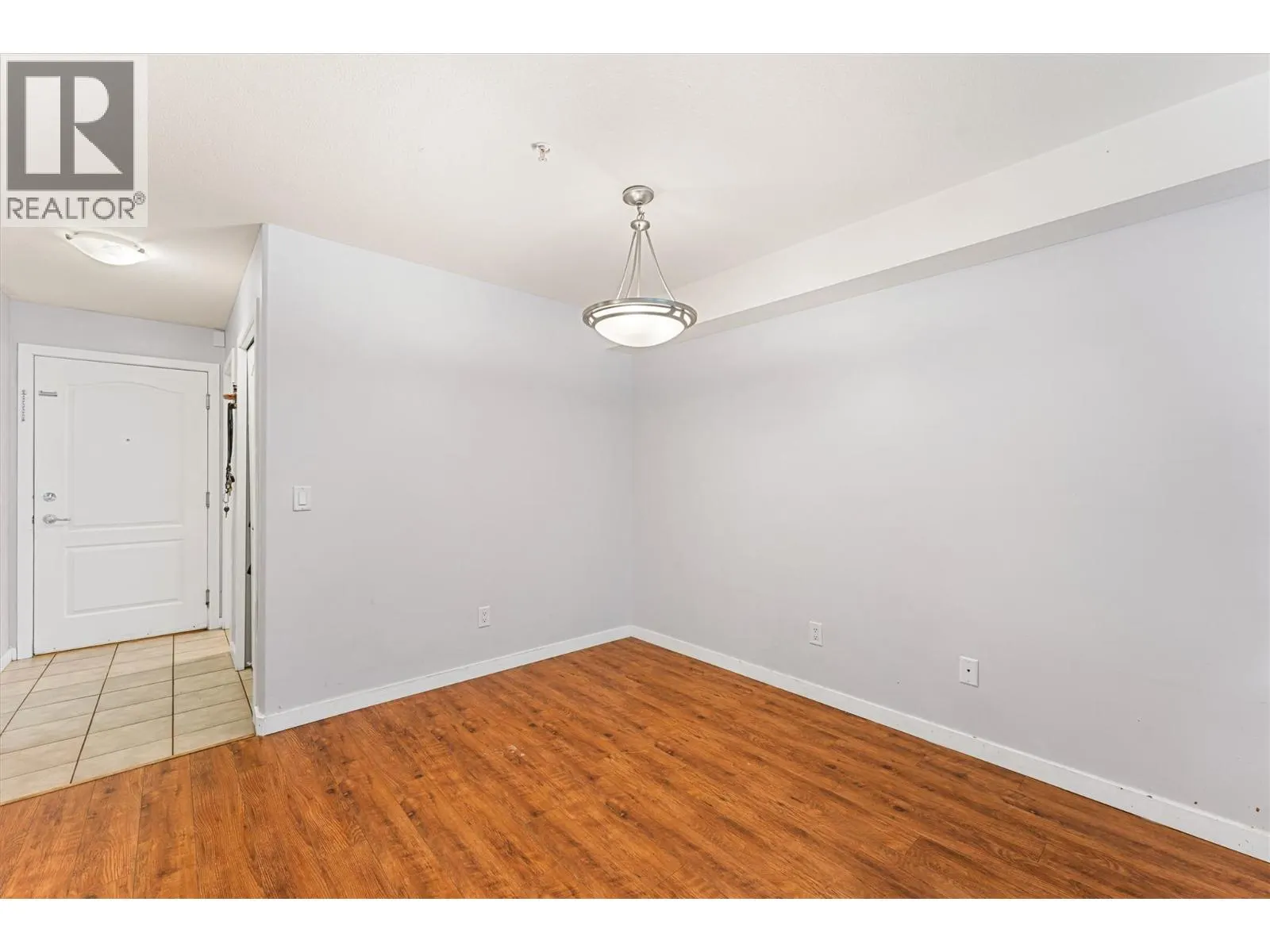 260 Franklyn Road Unit# 113