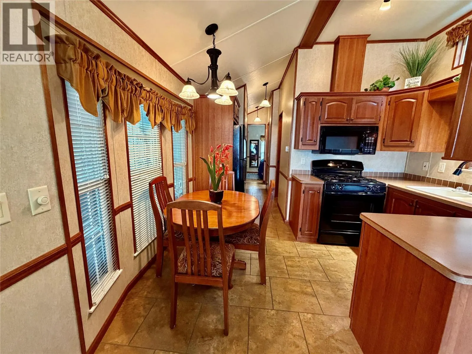 8192 Highway 97A Road Unit# LS33 Lot# LS33
