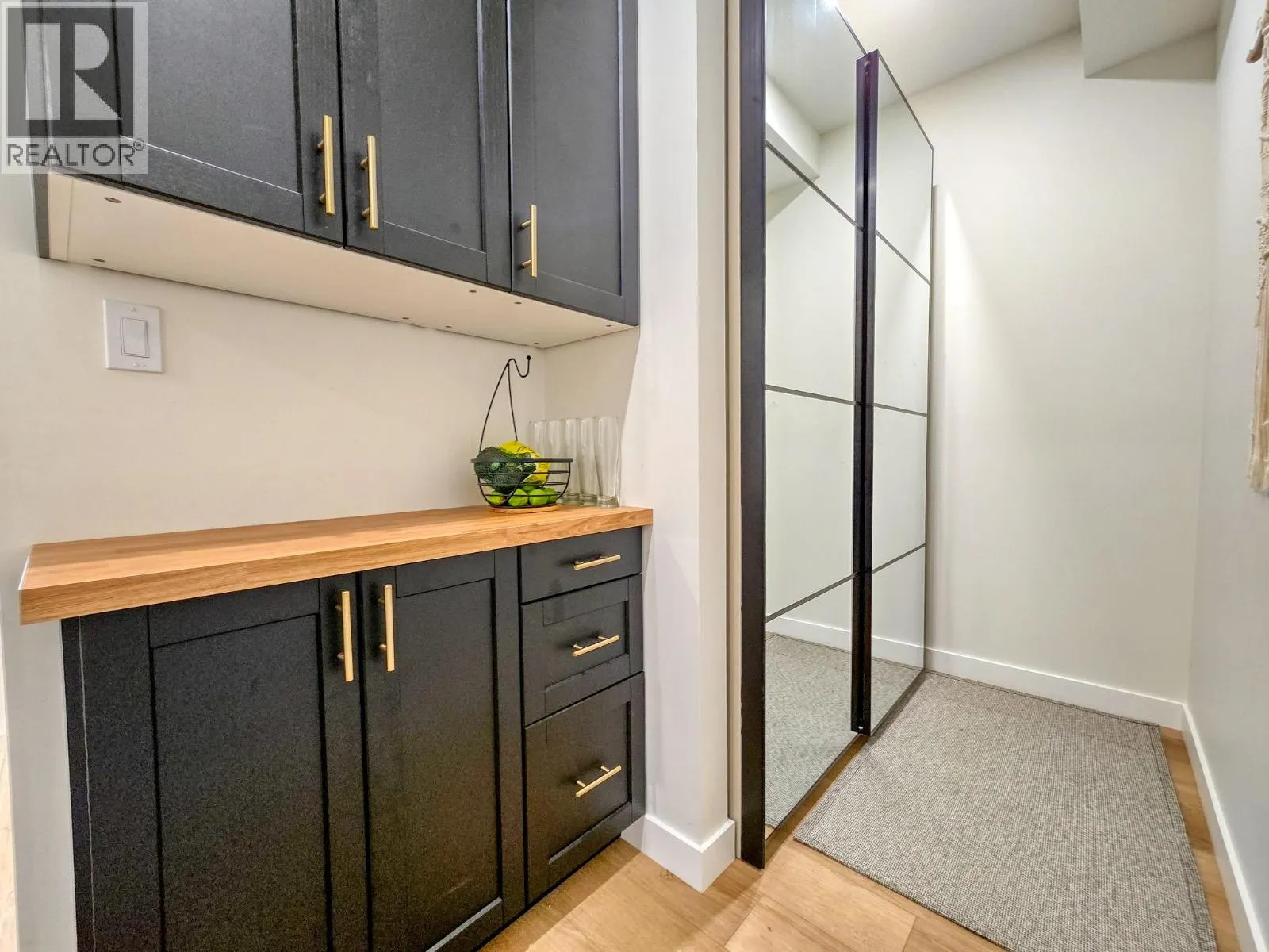 4830 Ridge Road Unit# 4