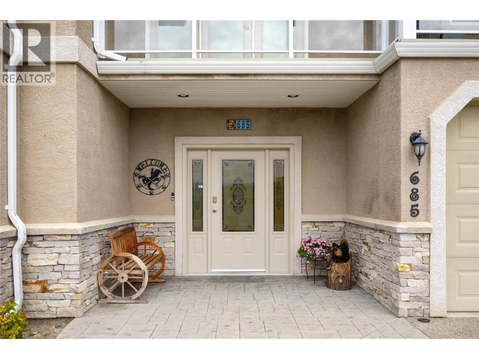 685 Mt York Drive