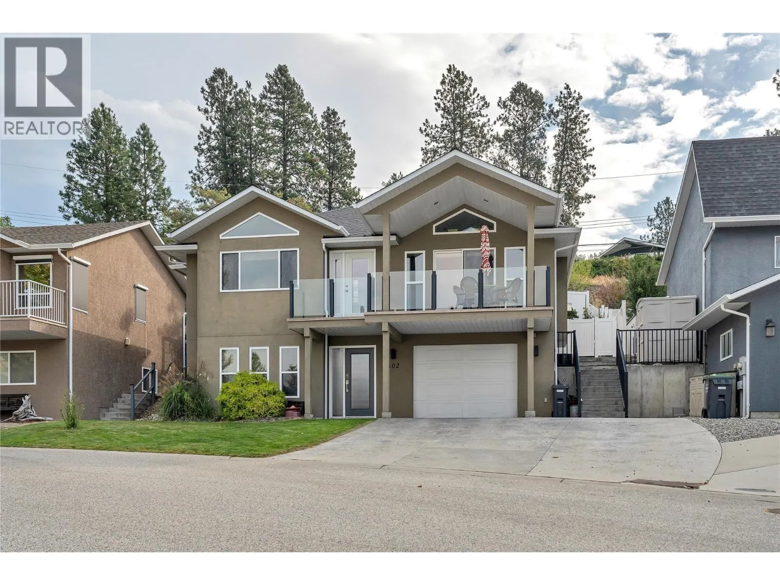 695 Pineview Road Unit# 102
