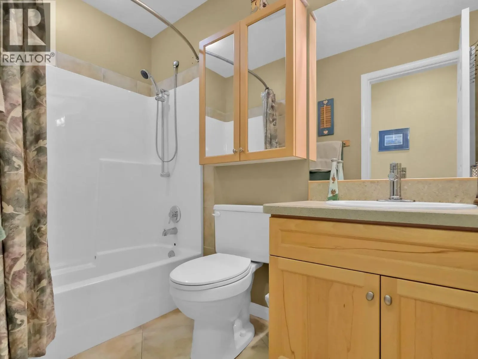 695 Pineview Road Unit# 102