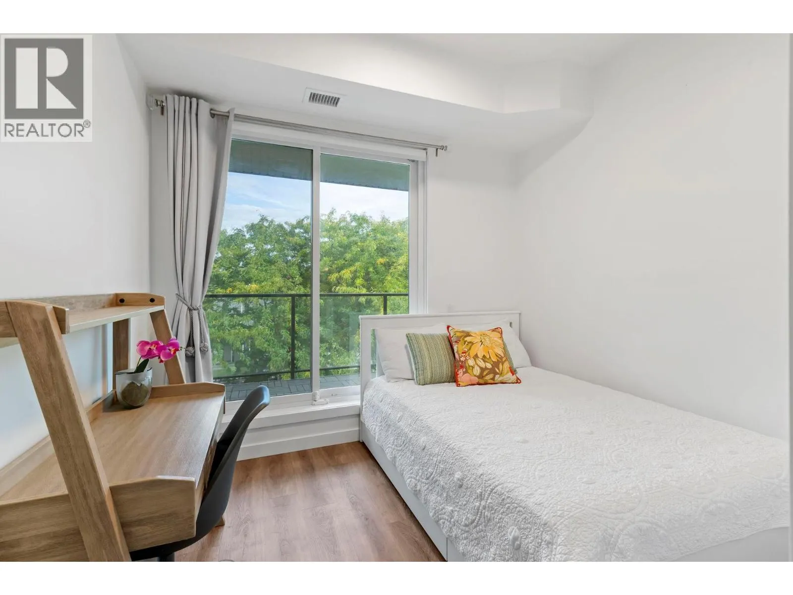 615 Rutland Road N Unit# 309