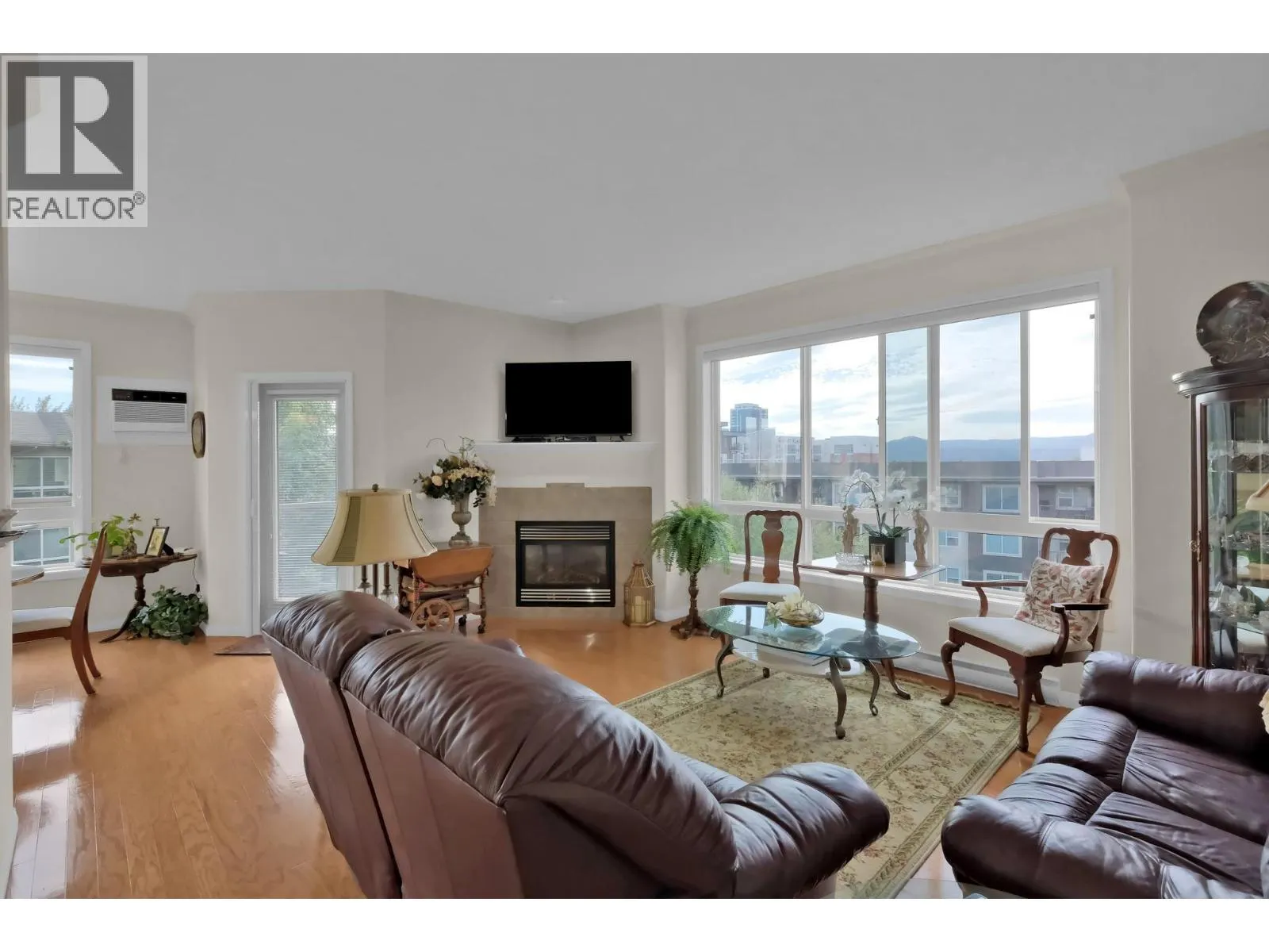 1962 Enterprise Way Unit# 407
