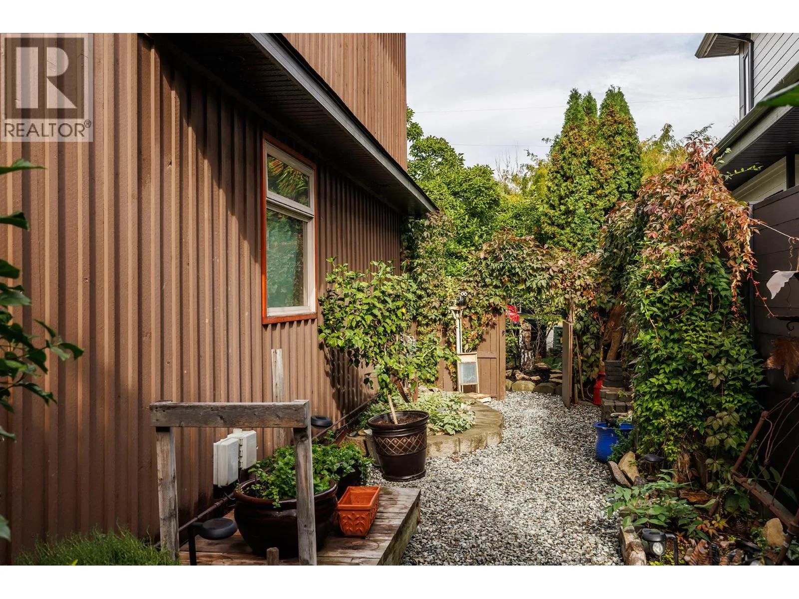 582 Radant Road