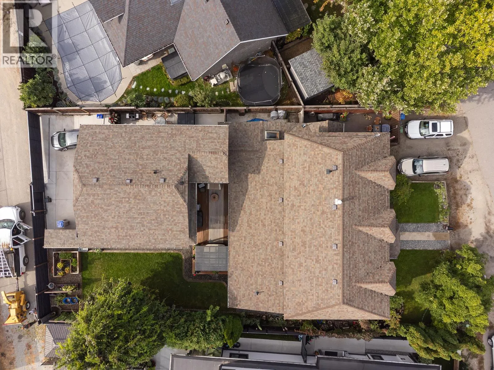 582 Radant Road