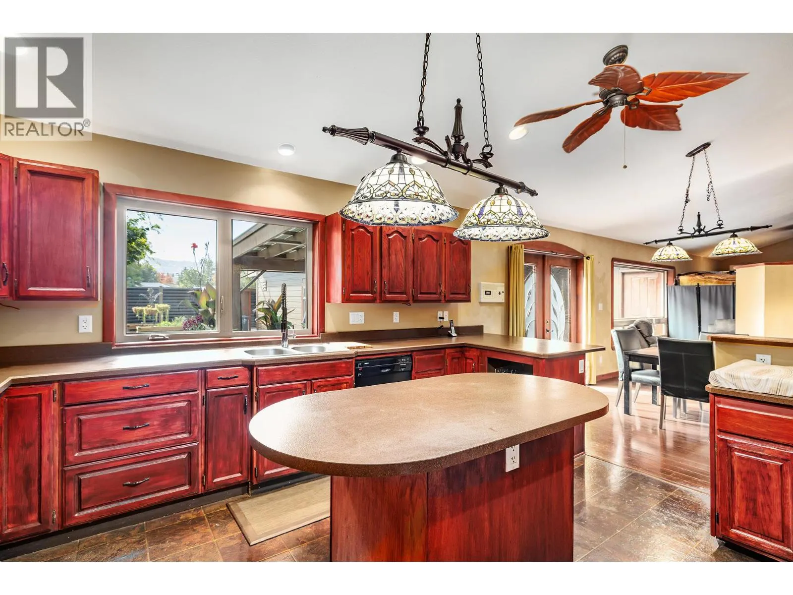582 Radant Road