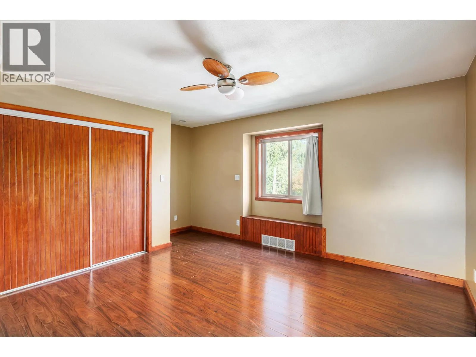 582 Radant Road