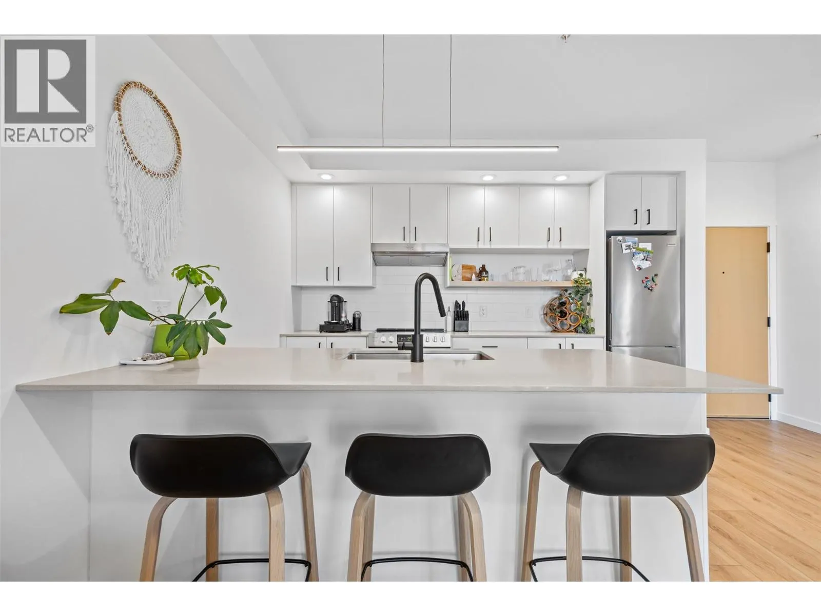 660 Cawston Avenue Unit# 405