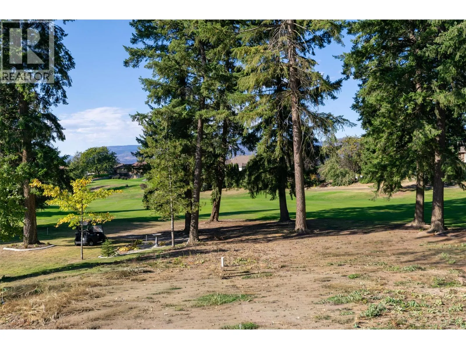2520 Golf View Crescent