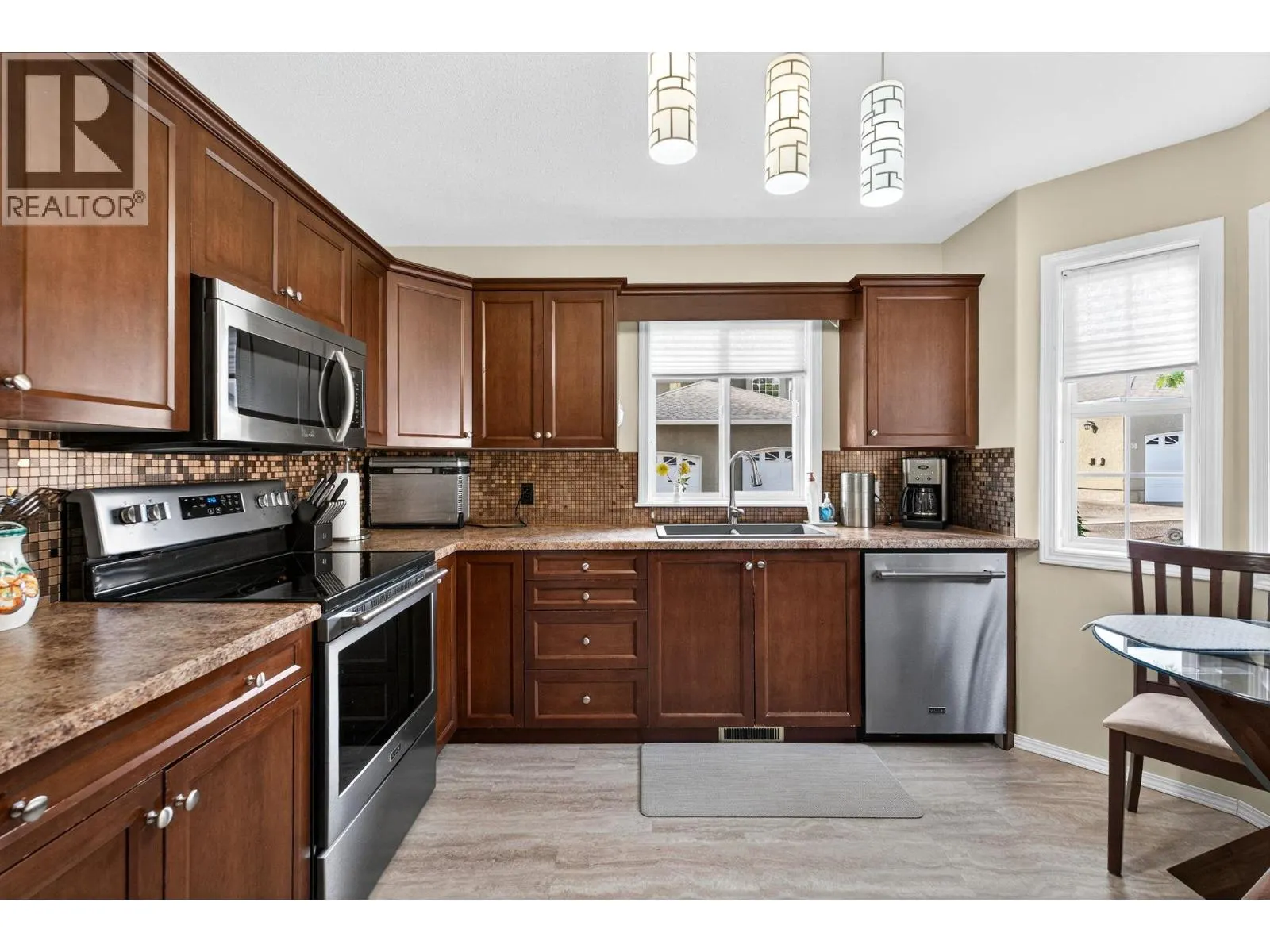 545 Glenmeadows Road Unit# 24