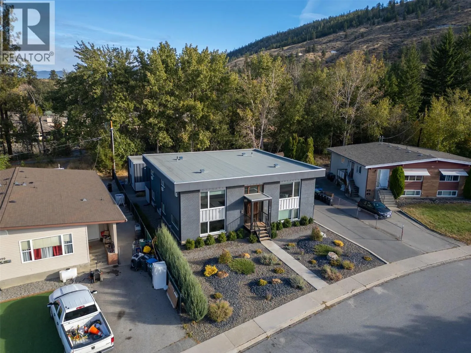 166 McPherson Crescent