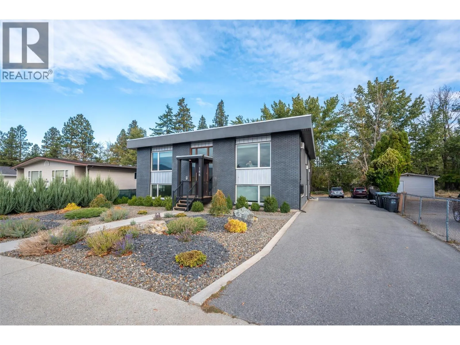 166 McPherson Crescent