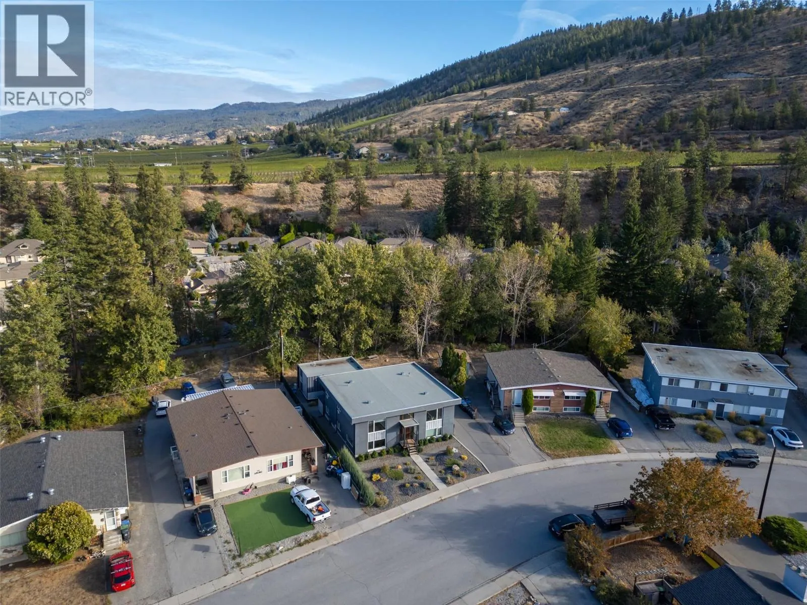 166 McPherson Crescent