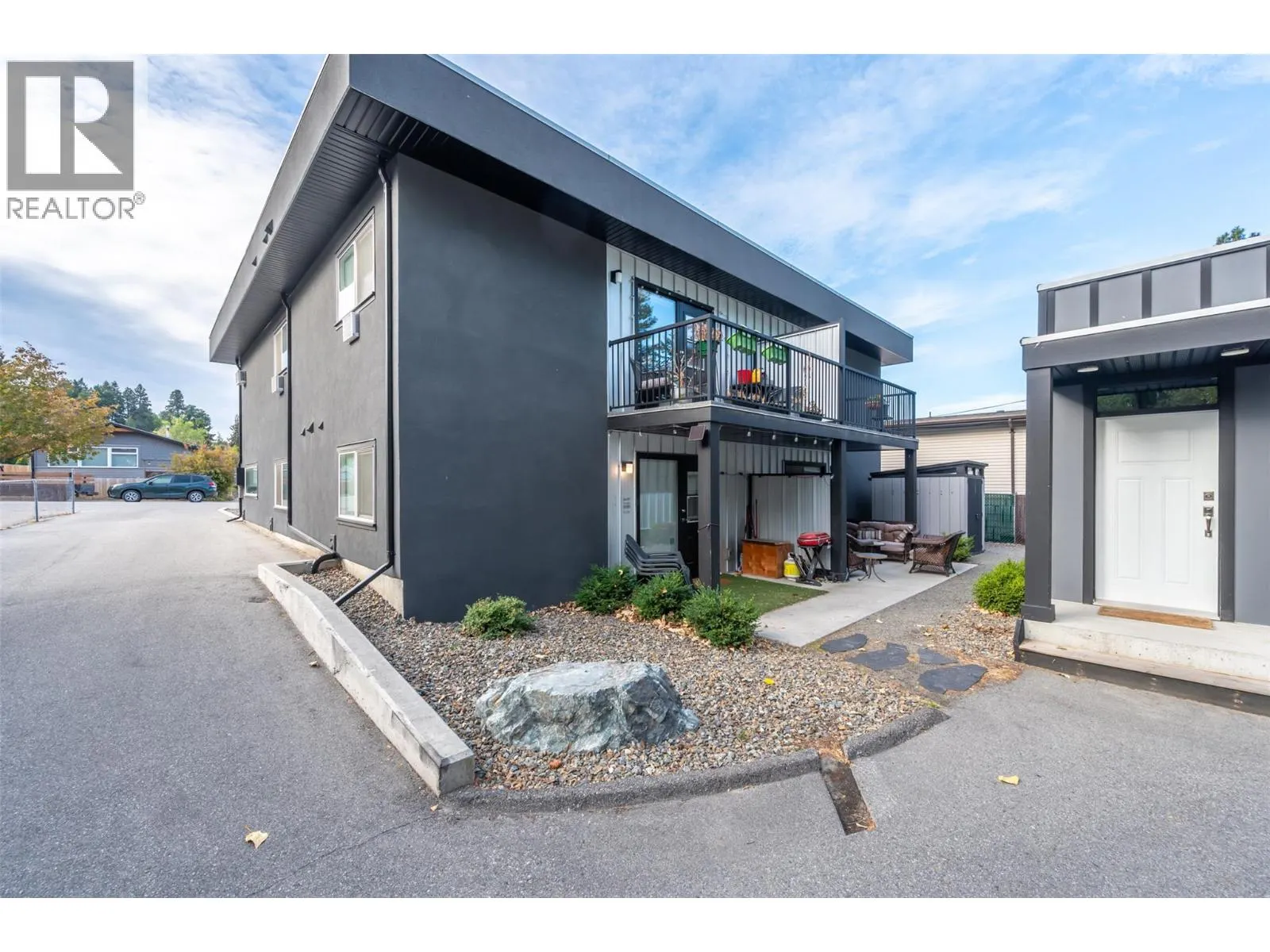166 McPherson Crescent