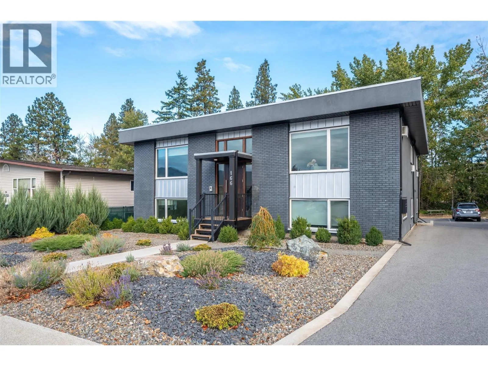166 McPherson Crescent