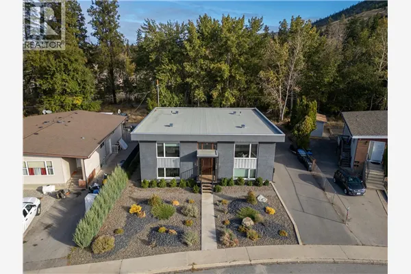 166 McPherson Crescent