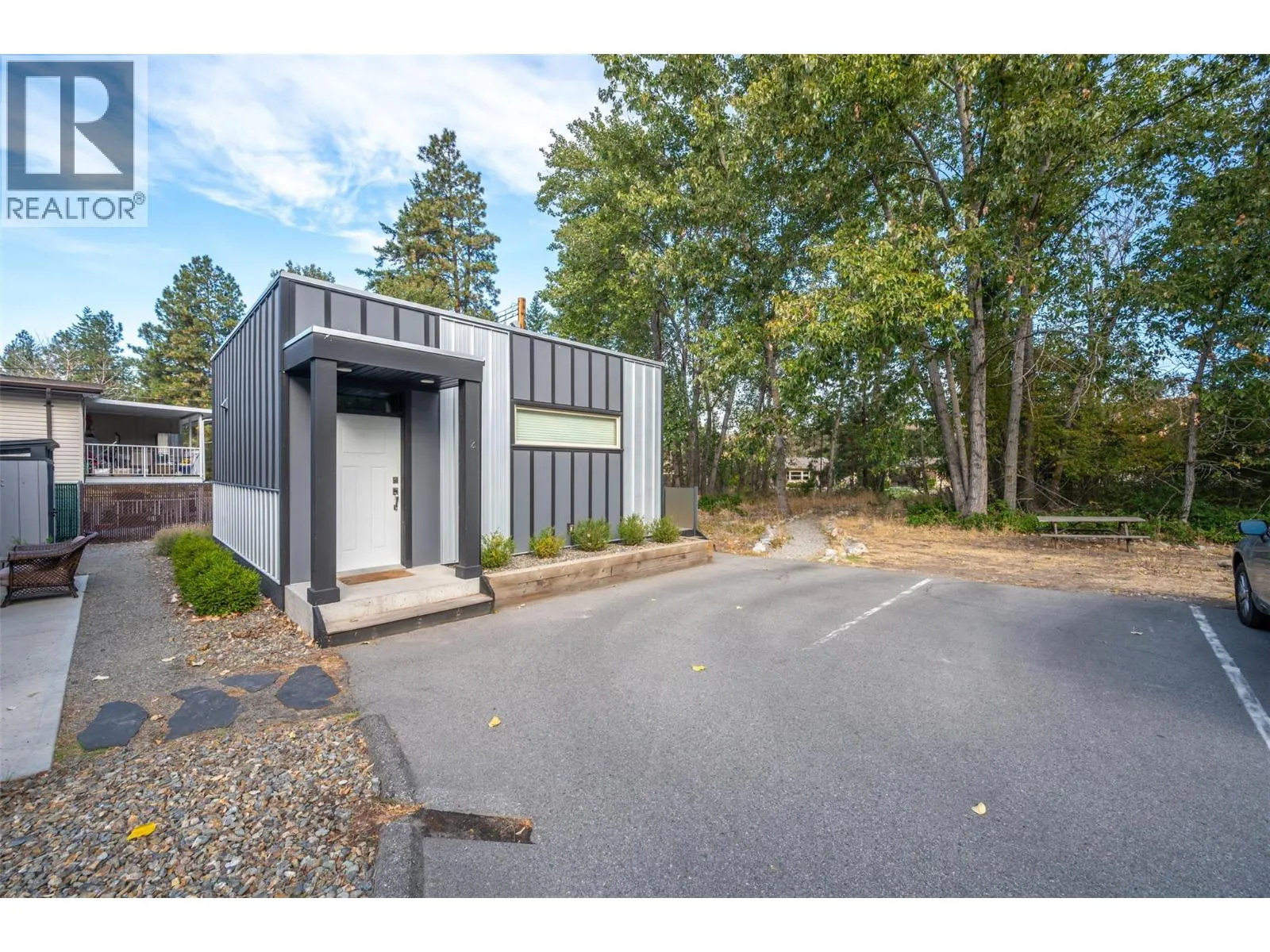 166 McPherson Crescent