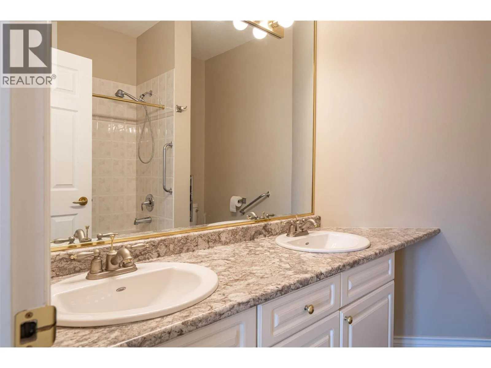 3300 Centennial Drive Unit# 411