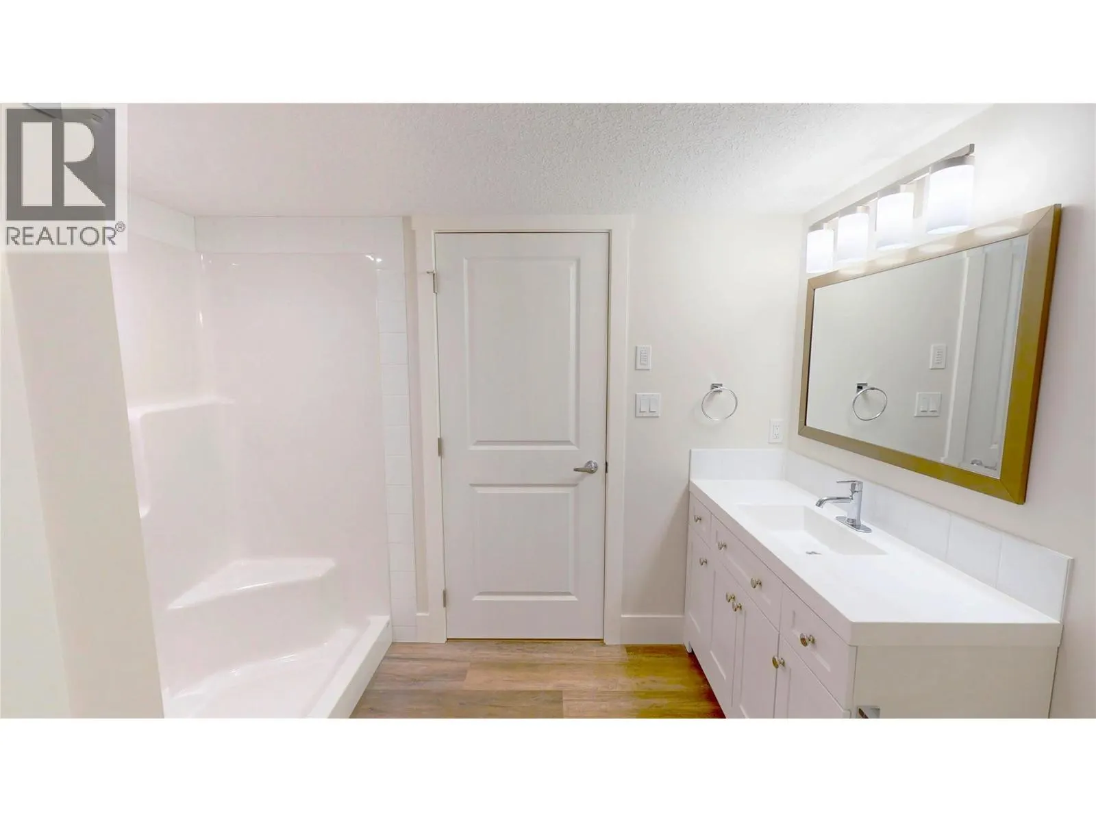 4868 Riverview Drive Unit# 118