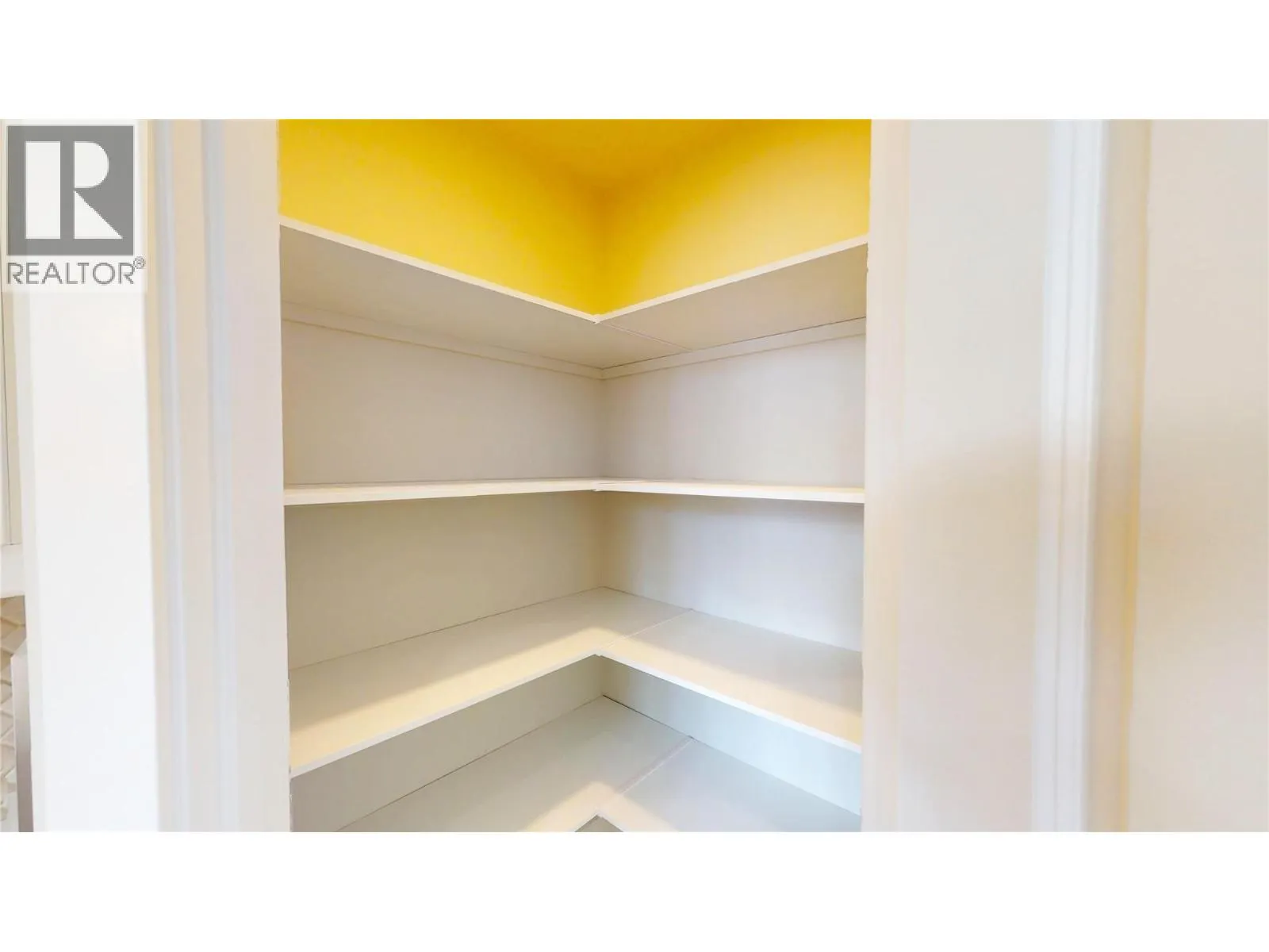 4868 Riverview Drive Unit# 118