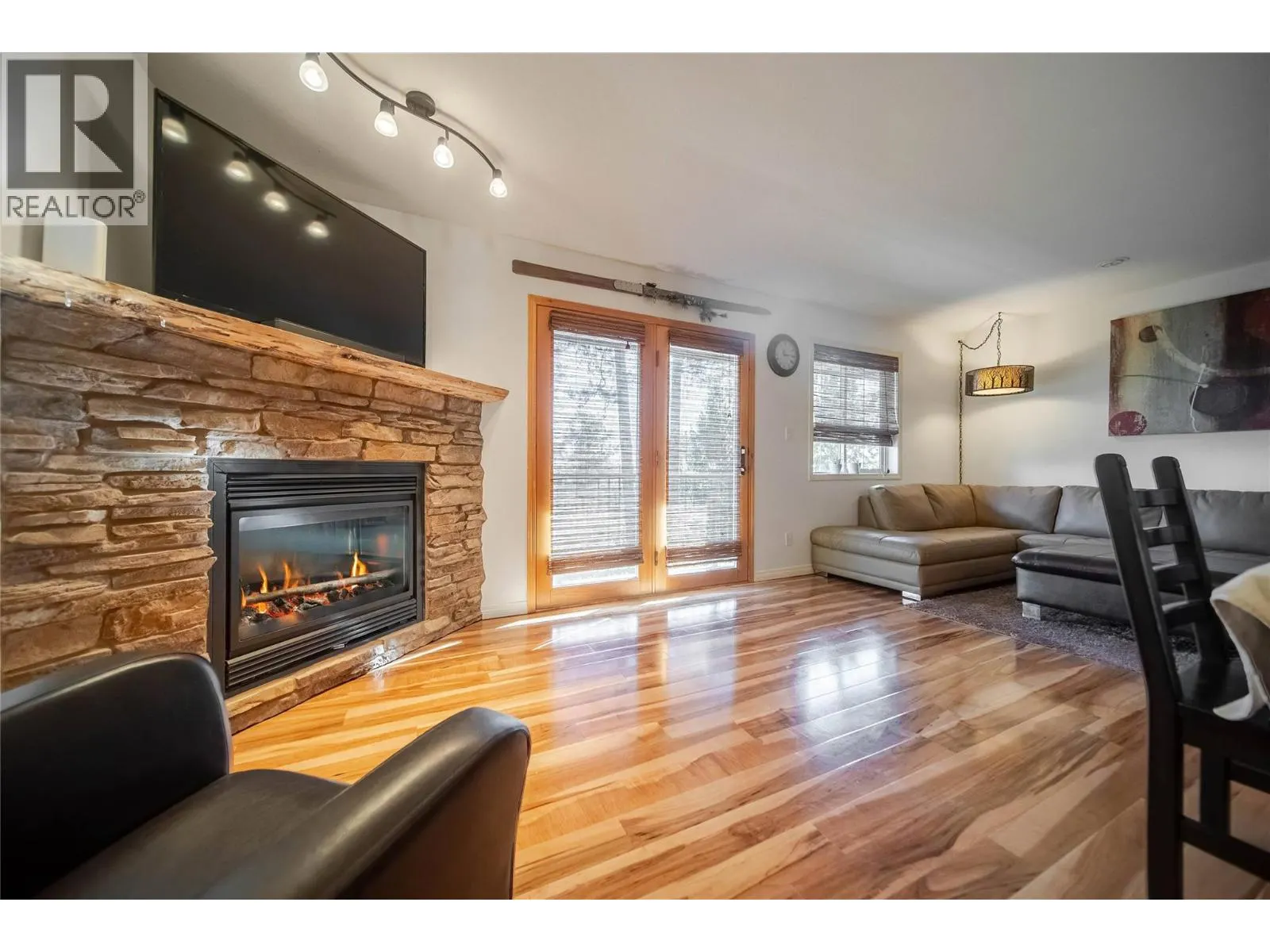 910 Dogwood Drive Unit# 303