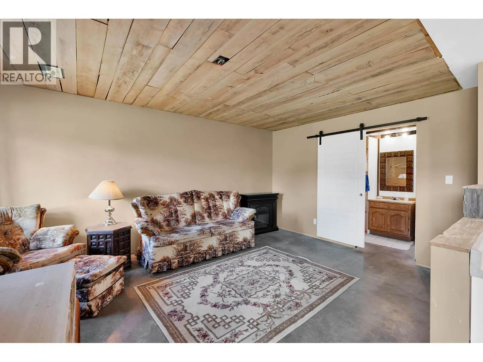 1585 LANCE Road