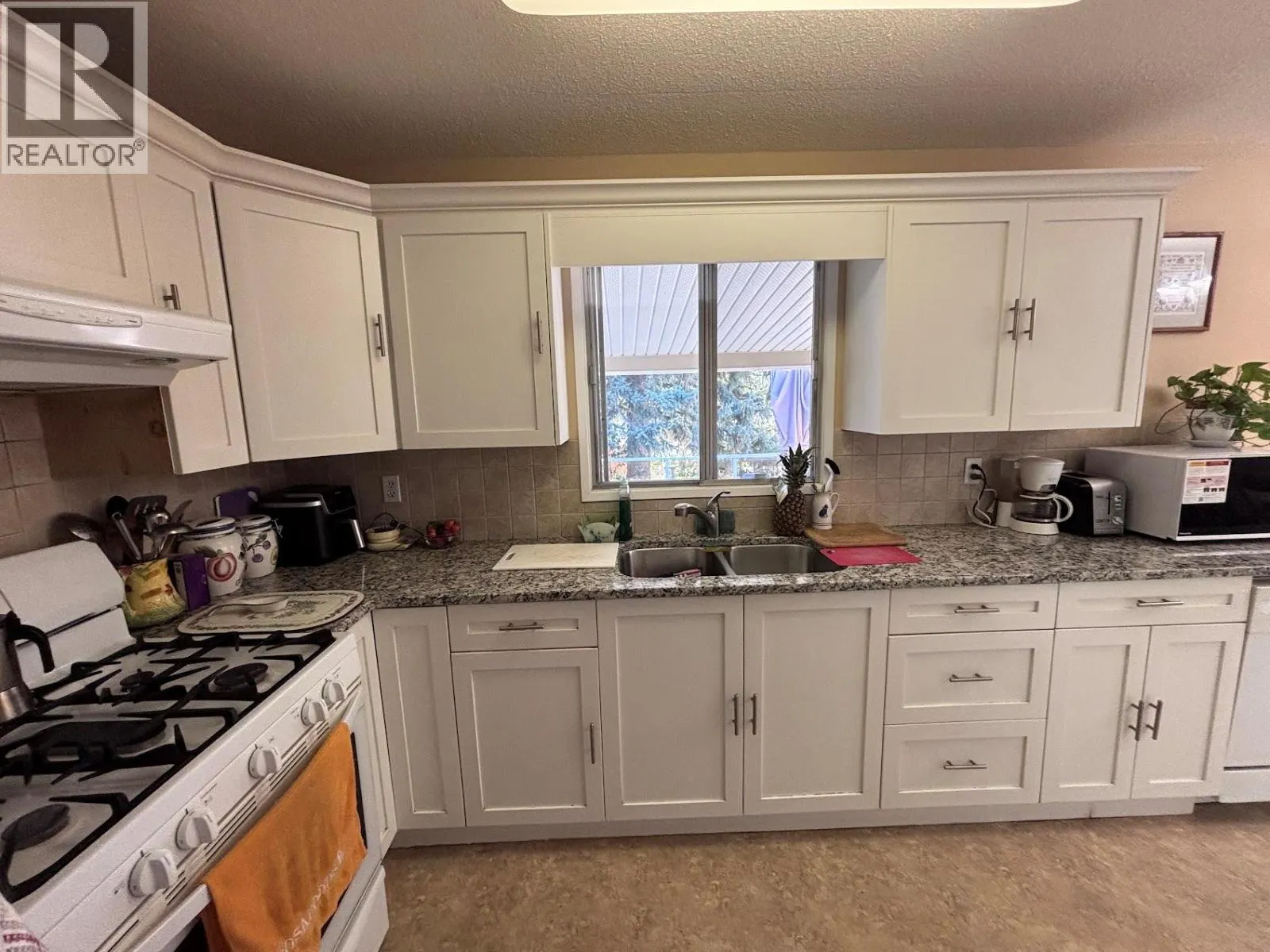 2621 SANDPIPER Drive