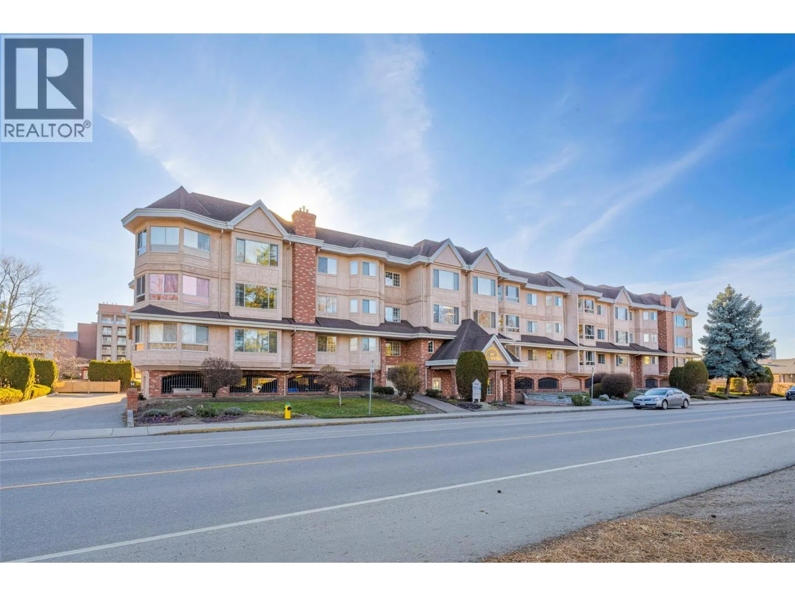 945 Lawrence Avenue Unit# 308