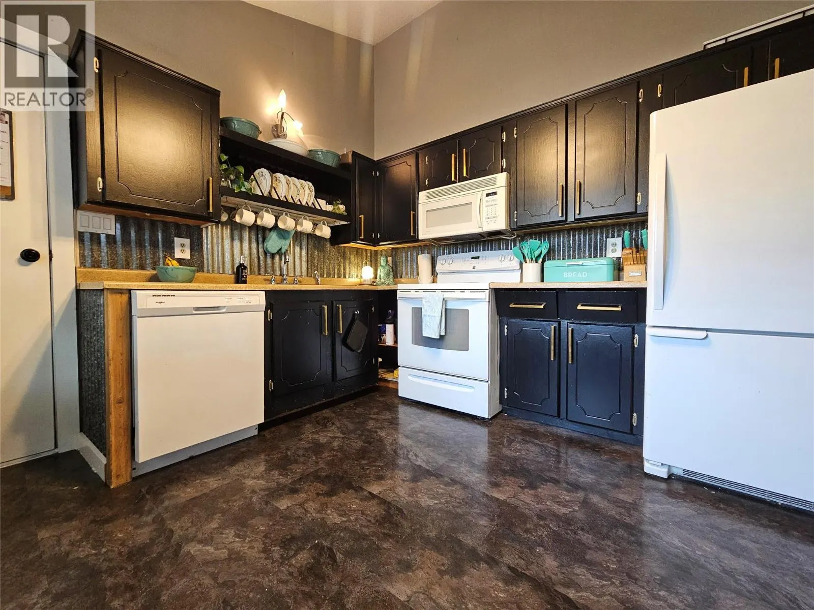 436 ORIOLE Way