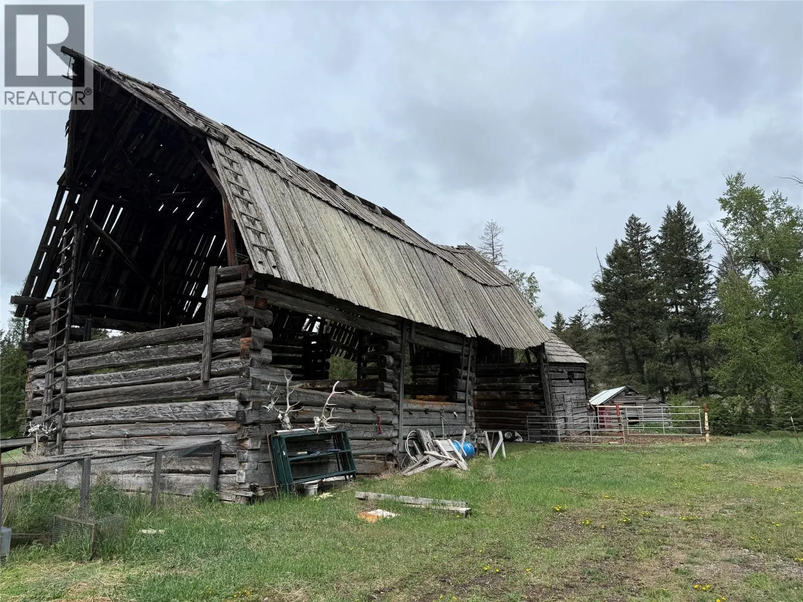 5888 Lazy Lake Road