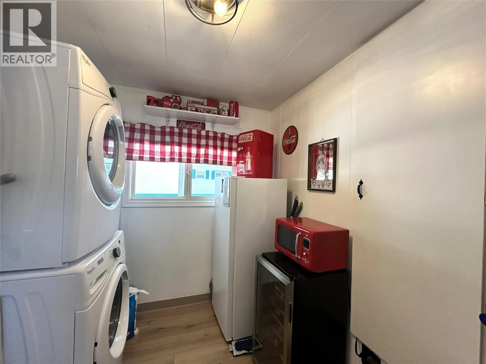 146 WILLOW Court Unit# 6B