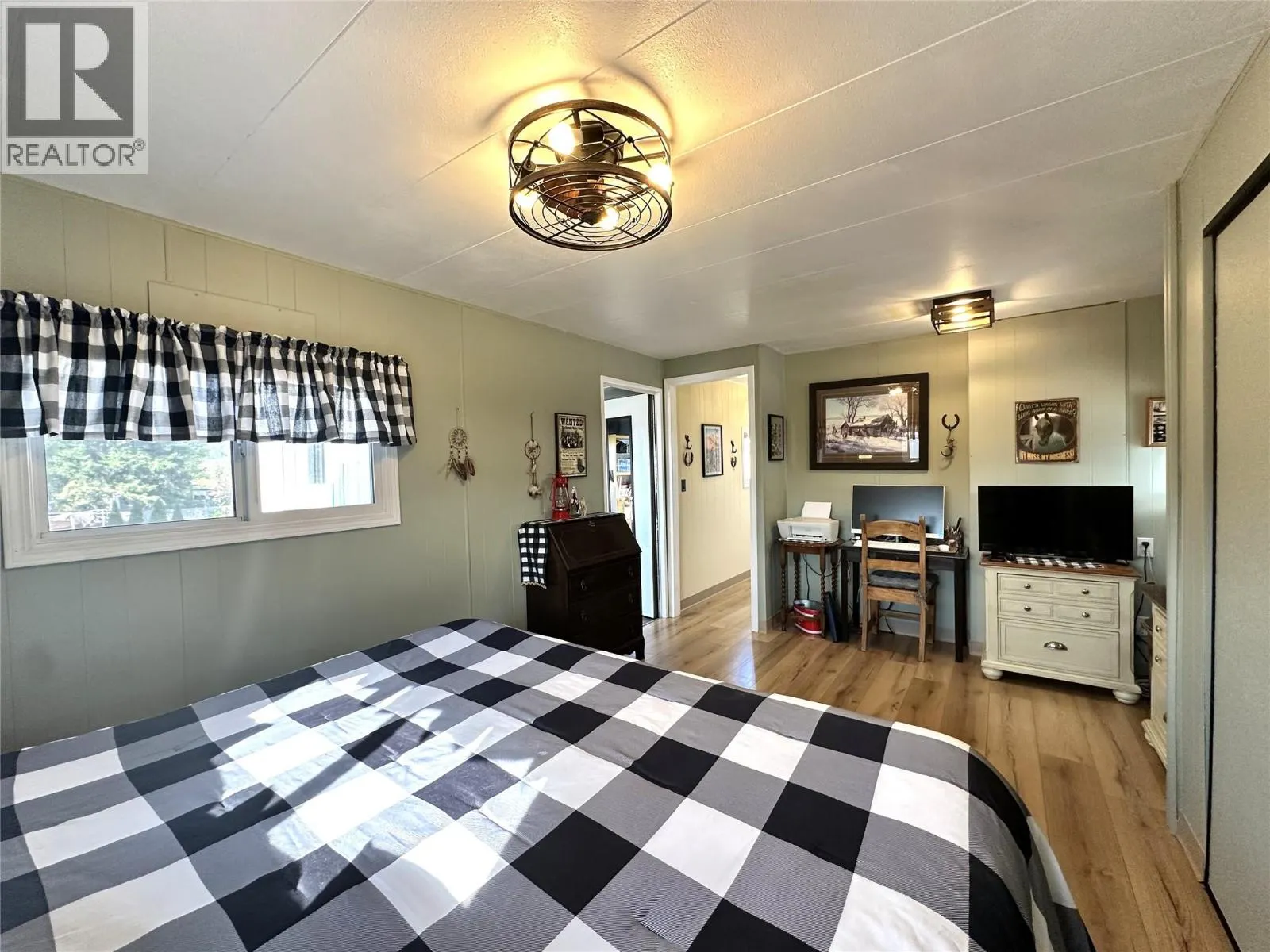 146 WILLOW Court Unit# 6B