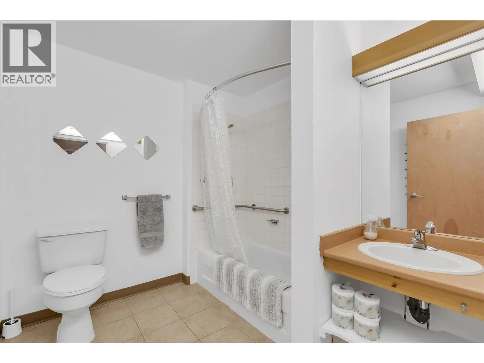5340 Big White Road Unit# 326