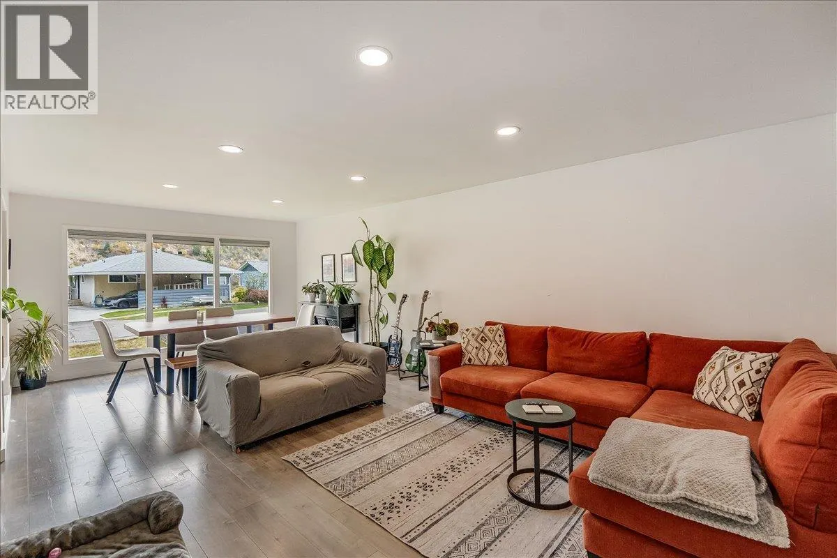 434 3rd Avenue