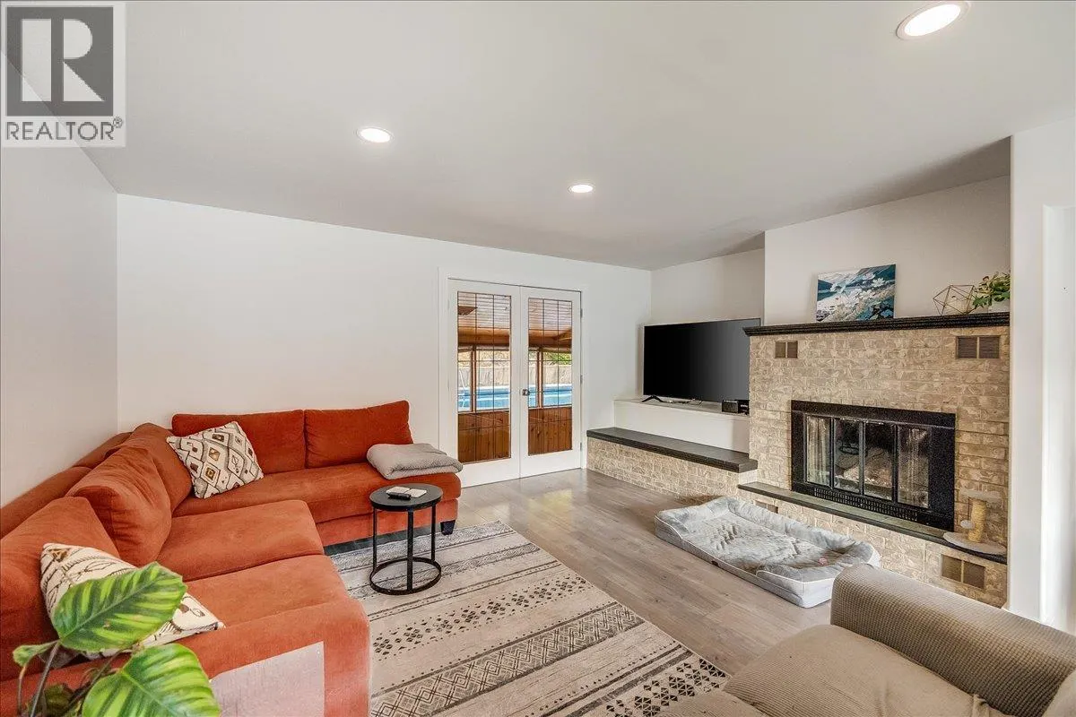 434 3rd Avenue
