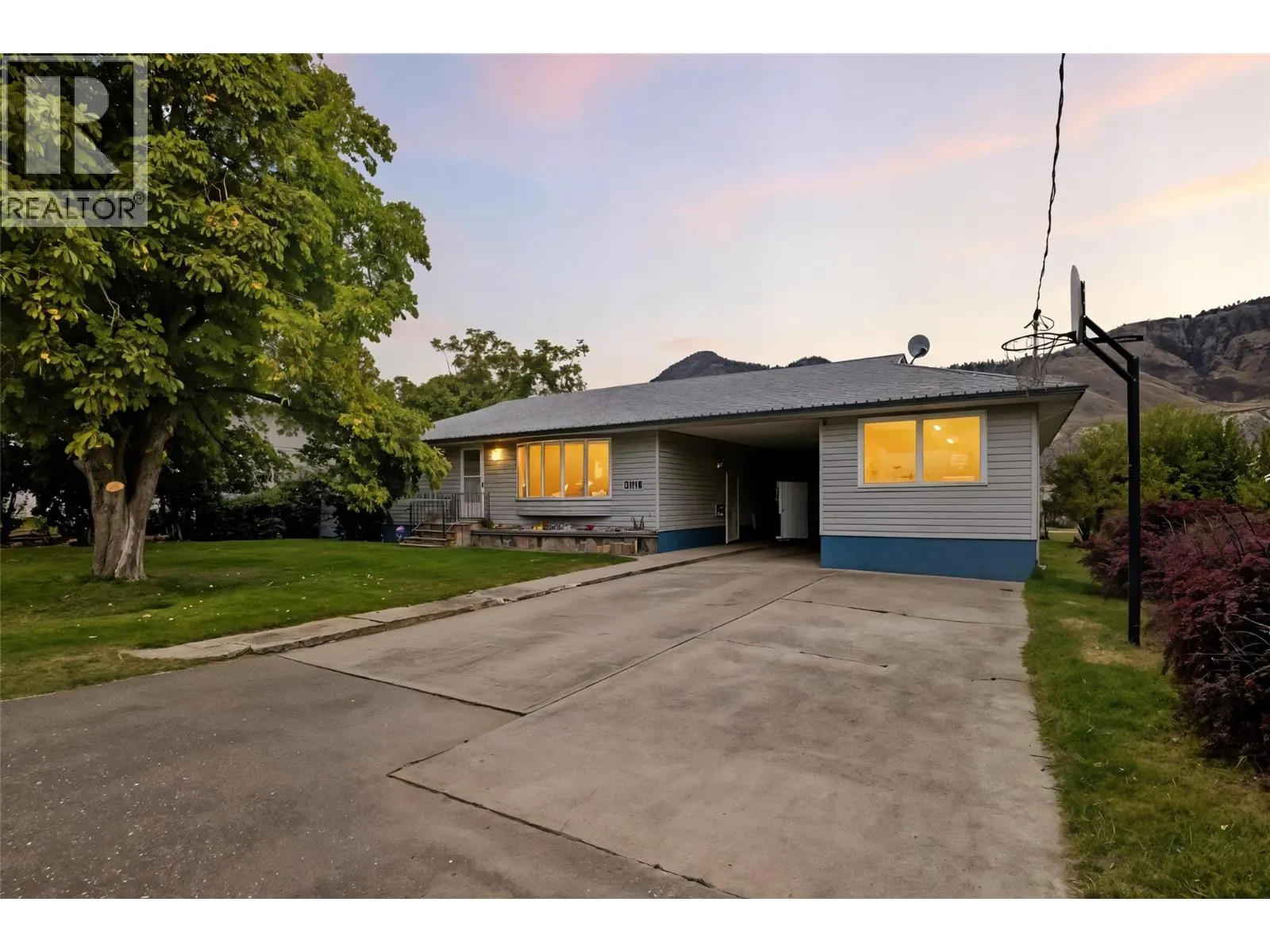 2016 Glenwood Drive