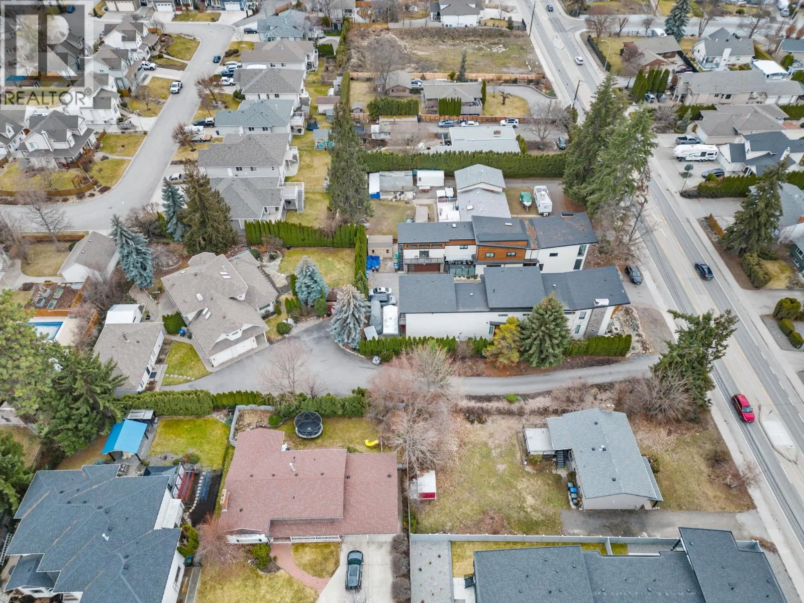 4611 Gordon Drive