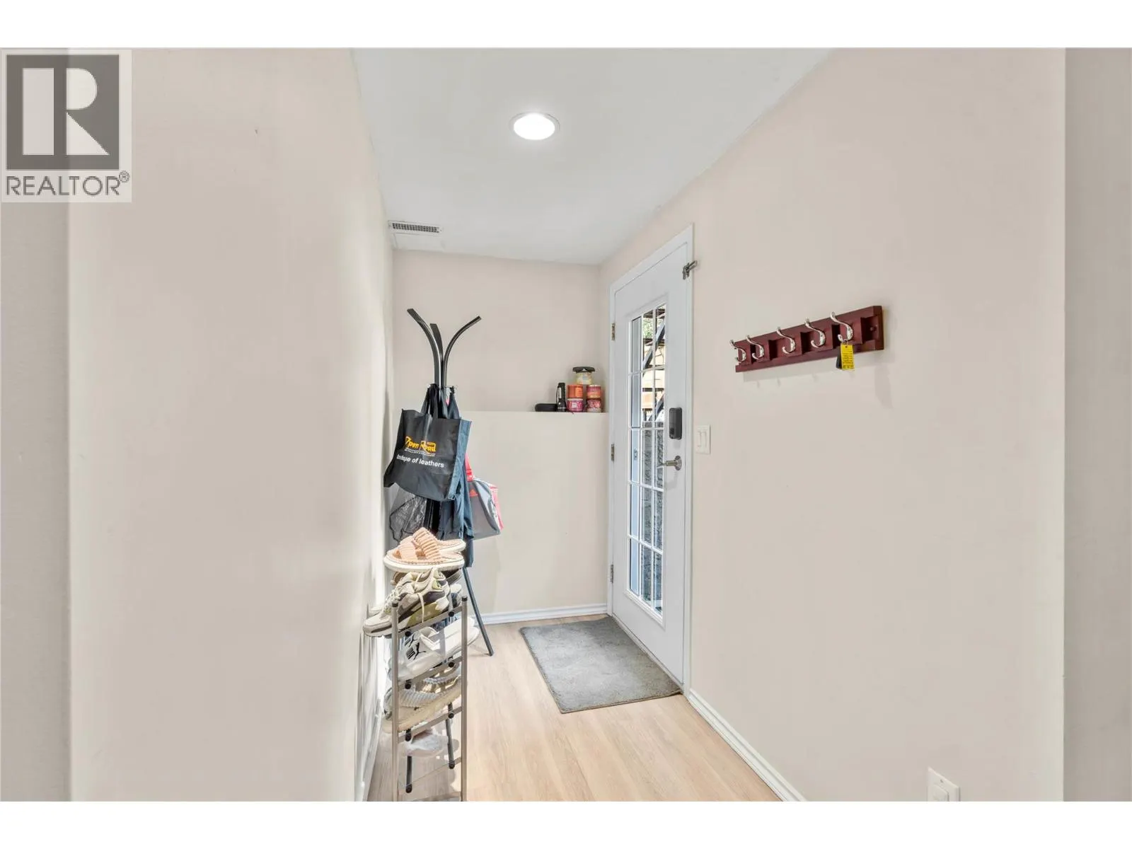1064 FLEETWOOD Place