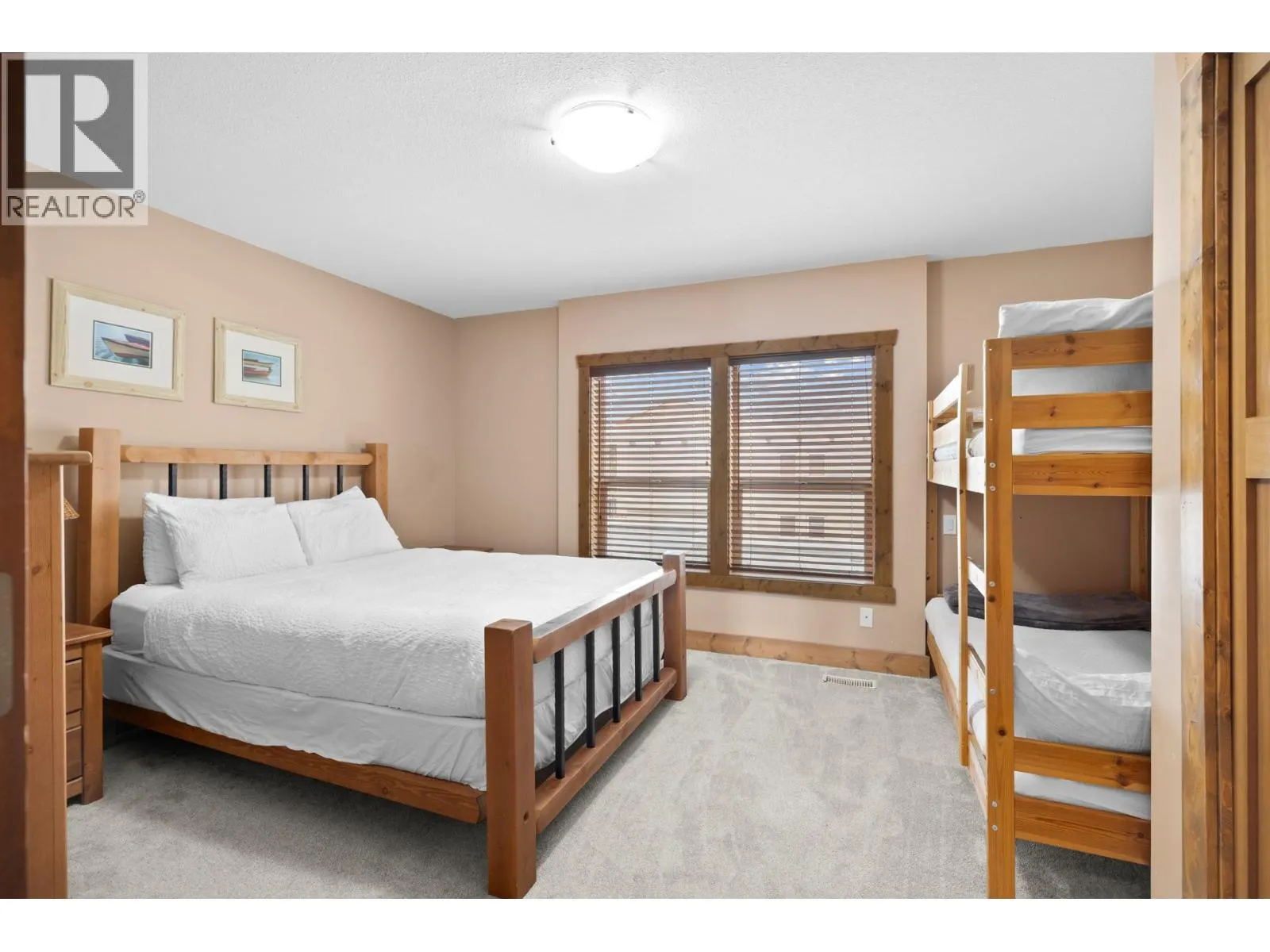 5401 Lakeshore Drive Unit# 104