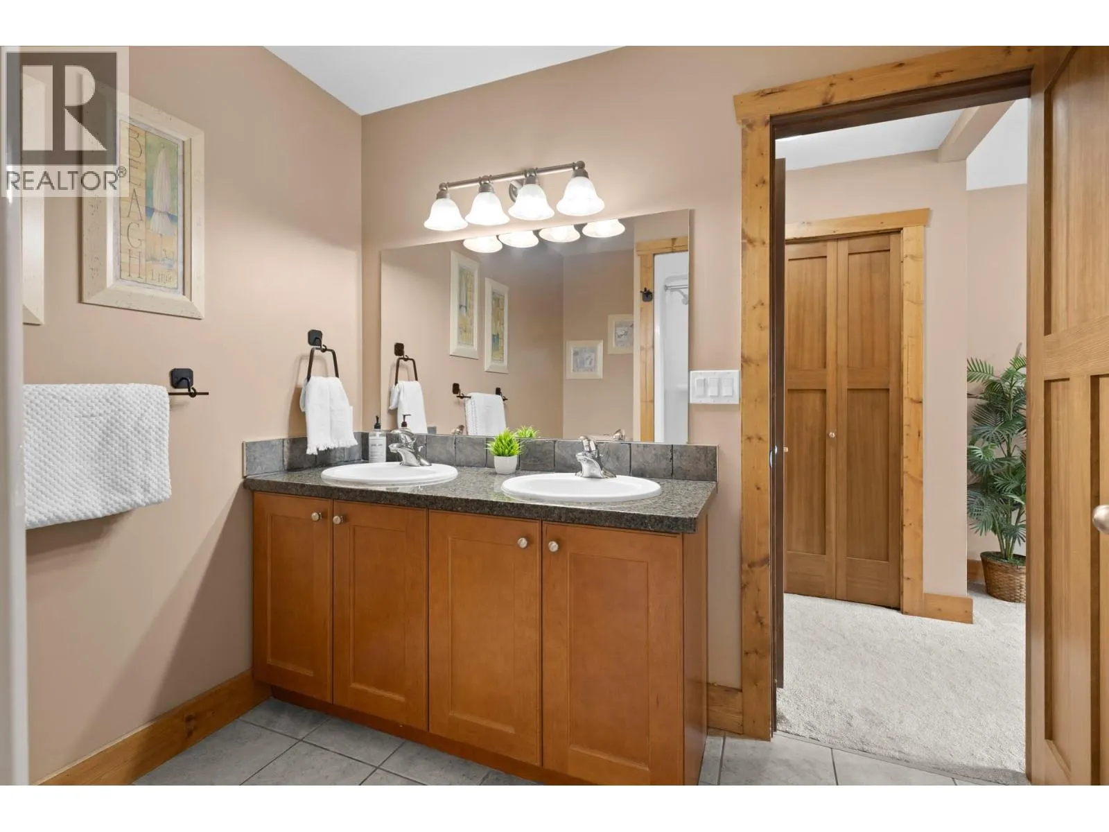 5401 Lakeshore Drive Unit# 104