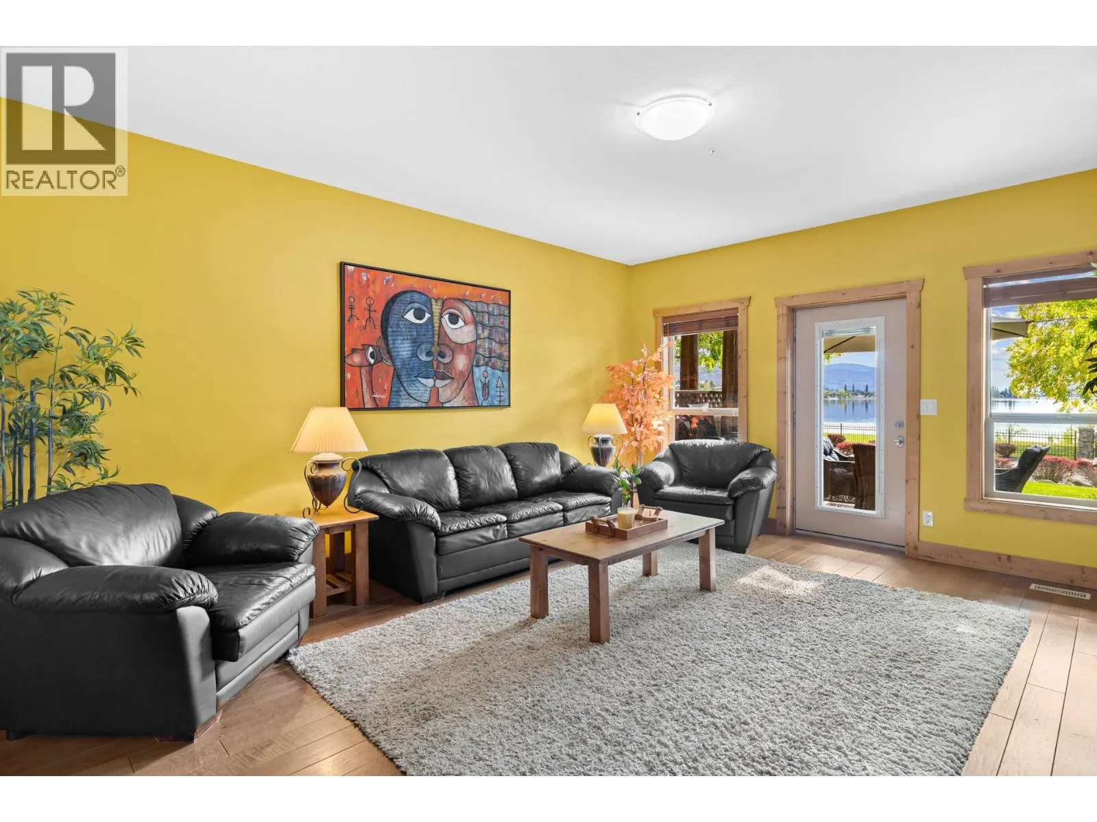 5401 Lakeshore Drive Unit# 104