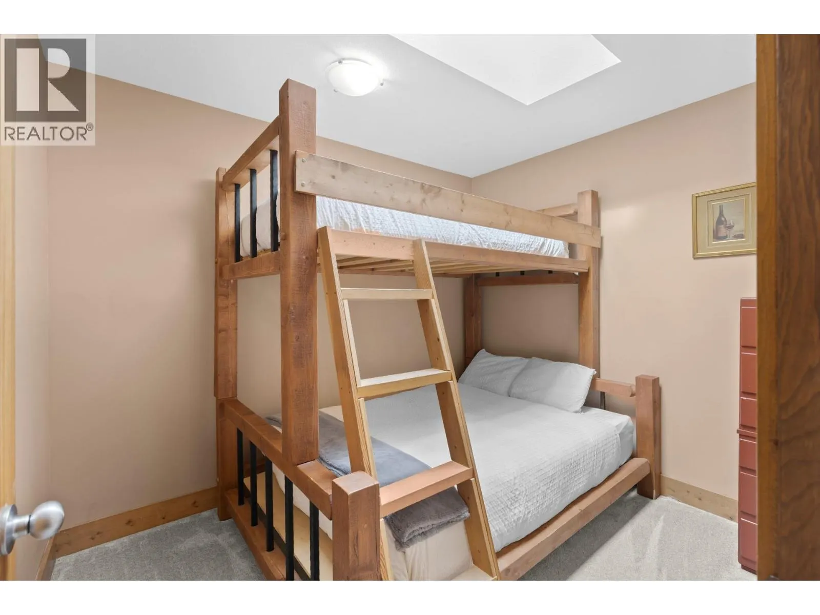 5401 Lakeshore Drive Unit# 104