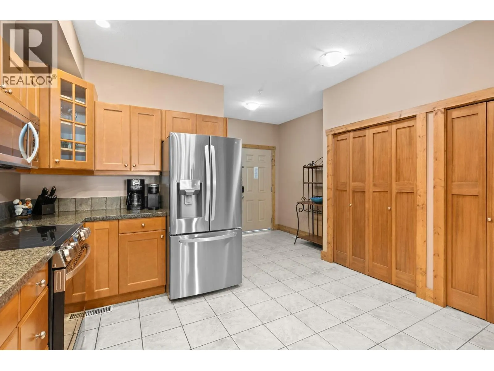 5401 Lakeshore Drive Unit# 104