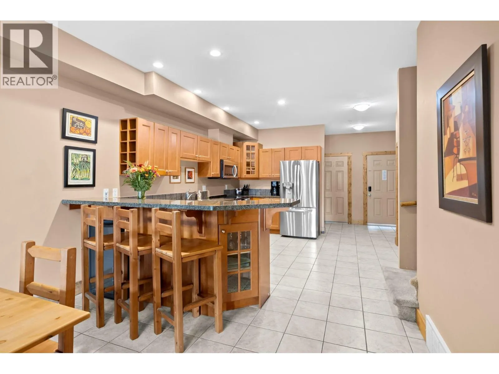 5401 Lakeshore Drive Unit# 104