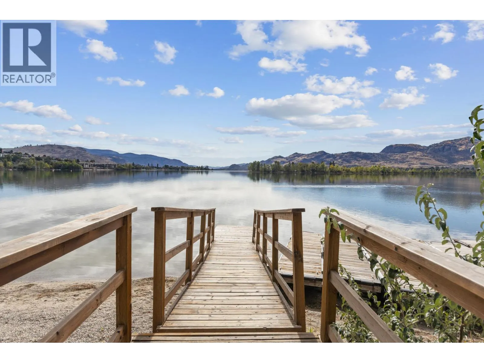 5401 Lakeshore Drive Unit# 104