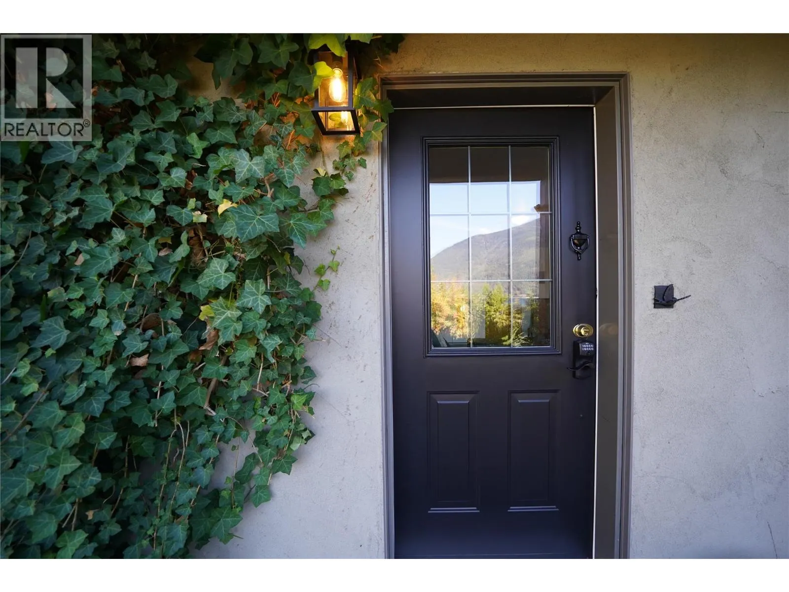230 Rainbow Ridge Road