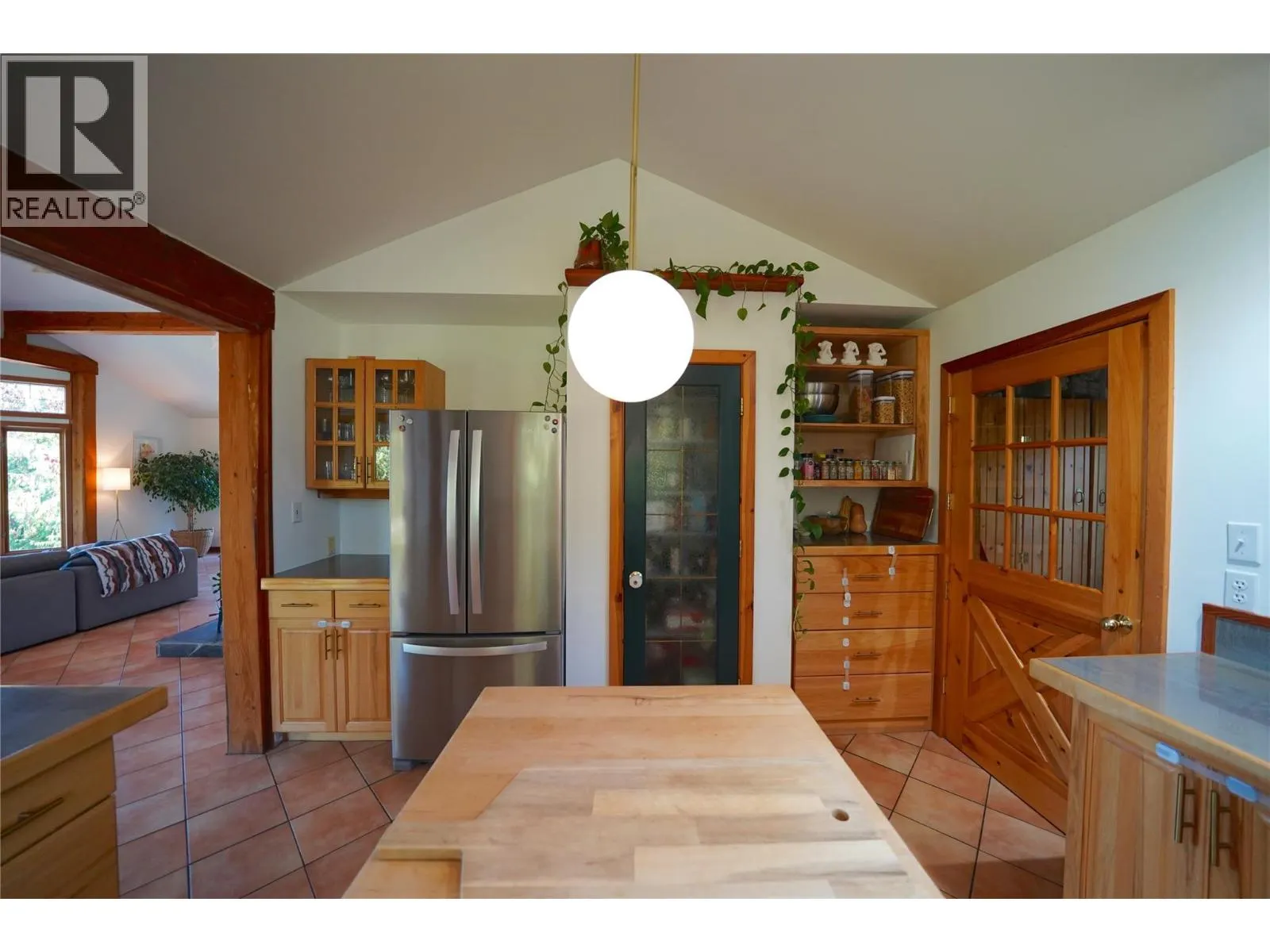230 Rainbow Ridge Road