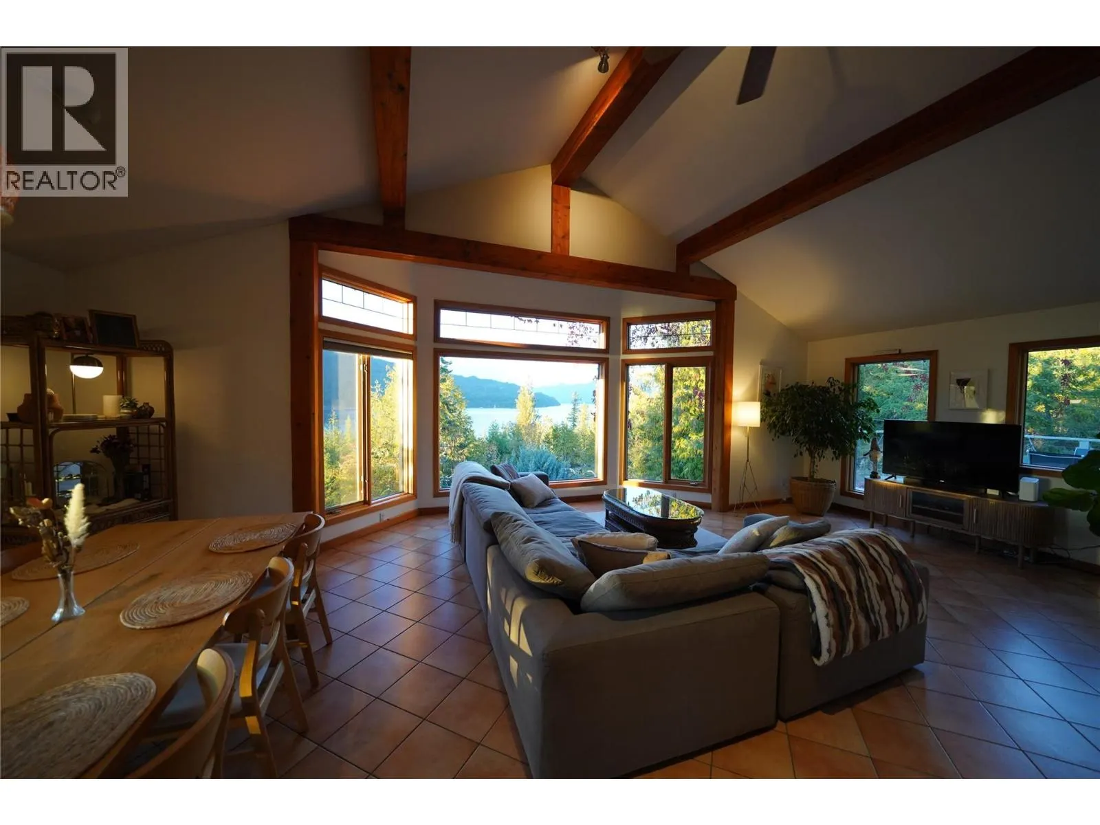 230 Rainbow Ridge Road
